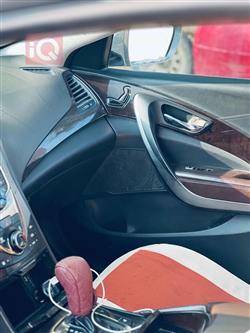 هیوندای ازێرا